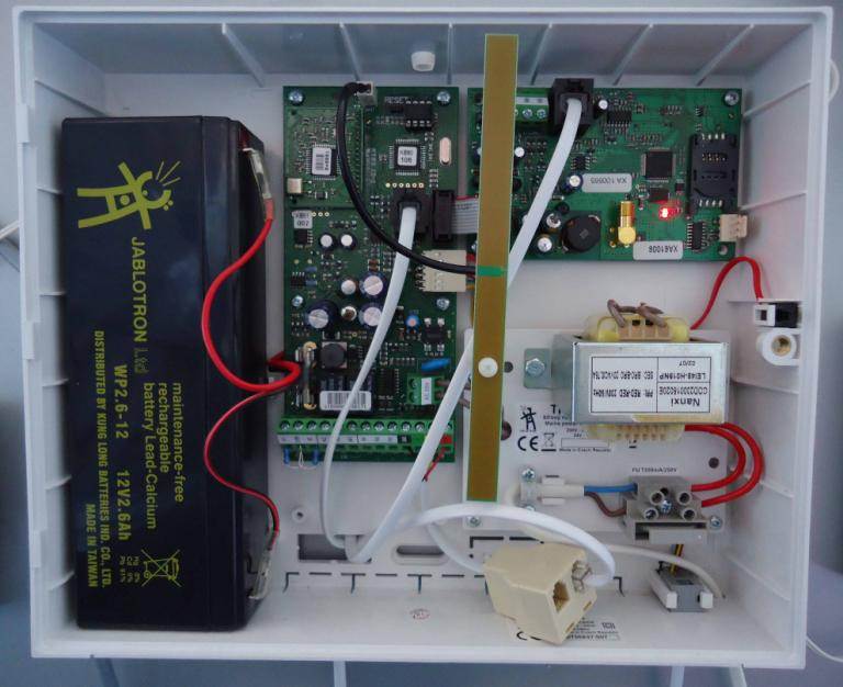 The JA-80Z signal repeater